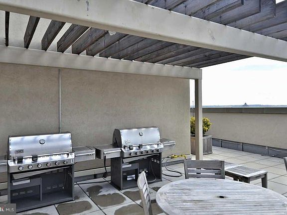 #04 Rooftop