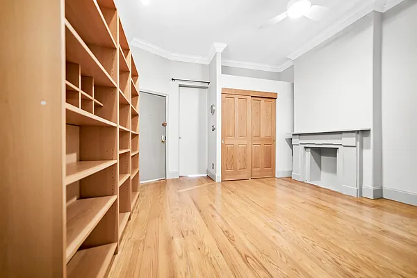 Sold by Townsley & Gay, LLC | media 22