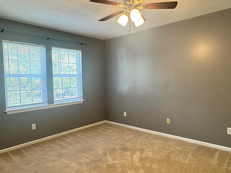206 Wedgewood Dr — Photo 10