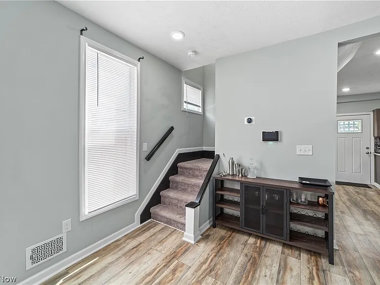 3251 Marvin Ave — Photo 13
