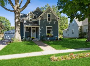 900 Lincoln St, Pella, IA 50219