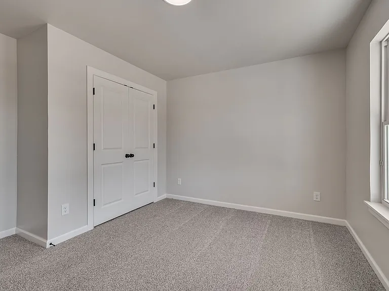 4905 Misty Wood Ln — Photo 23