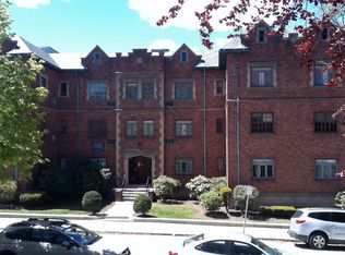 21 Fruit St #1A, Worcester, MA 01609