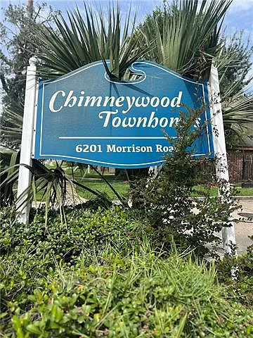 3 bed, 2.5 bath, 779 sqft, $1,800 — Photo 1
