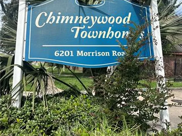 1003 Chimney Wood Ln, New Orleans, LA 70126