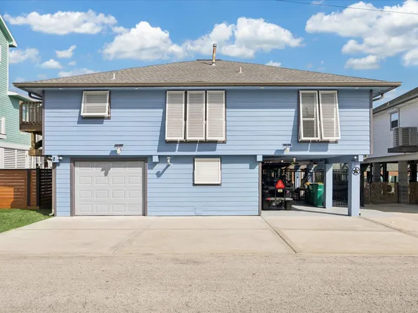 15 S Curlew St, La Marque, TX 77568