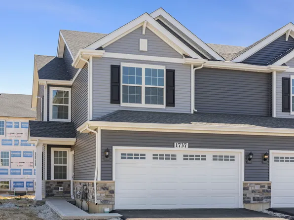 1737 Stable Ln, Aurora, IL 60503