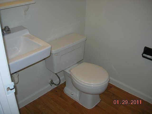 2nd image of 4960 Algonquin Trl