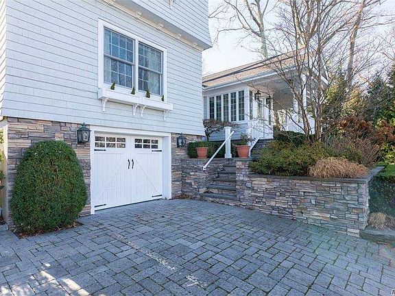 5th image of 790 Connecticut View Dr