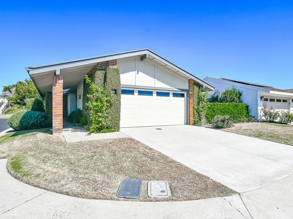 2 Sandbar Dr