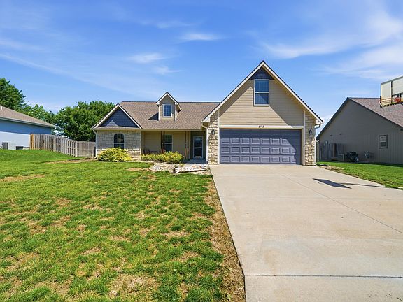 5th image of 8715 William Dr