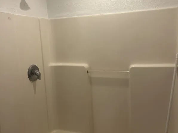 6039 E Adams St, Bay Saint Louis, MS 39520