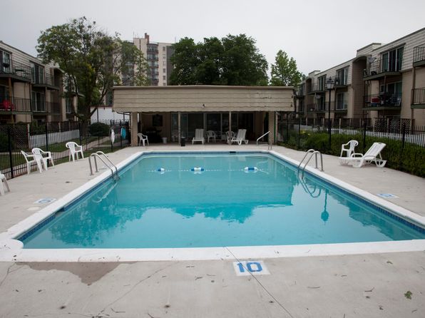 Parklane Gardens, 959 S Bleckley Dr, Wichita, KS 67218