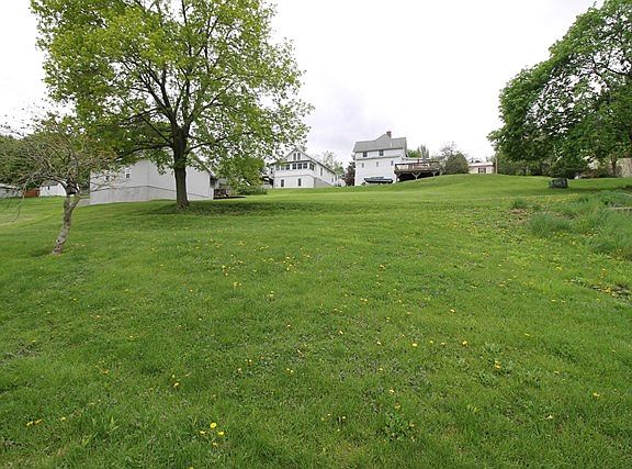 4th image of 207 S Jackson St