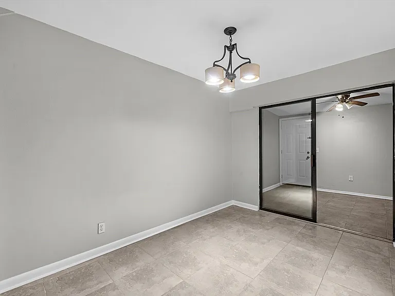 2647 Marilee Ln — Photo 14