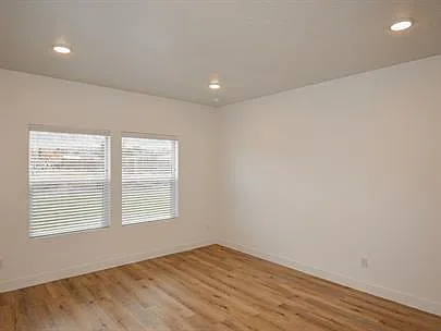 220 N Spring Creek Pkwy #6 — Photo 3