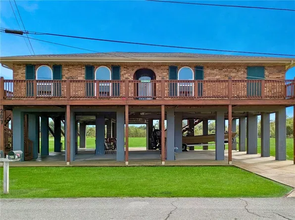 207 Blaise St, Chauvin, LA 70344
