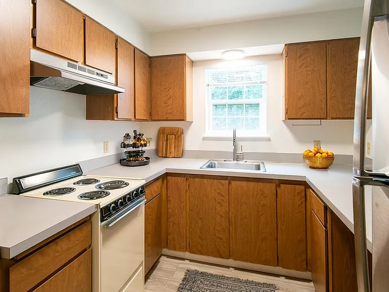 Fira Apartments — Photo 8