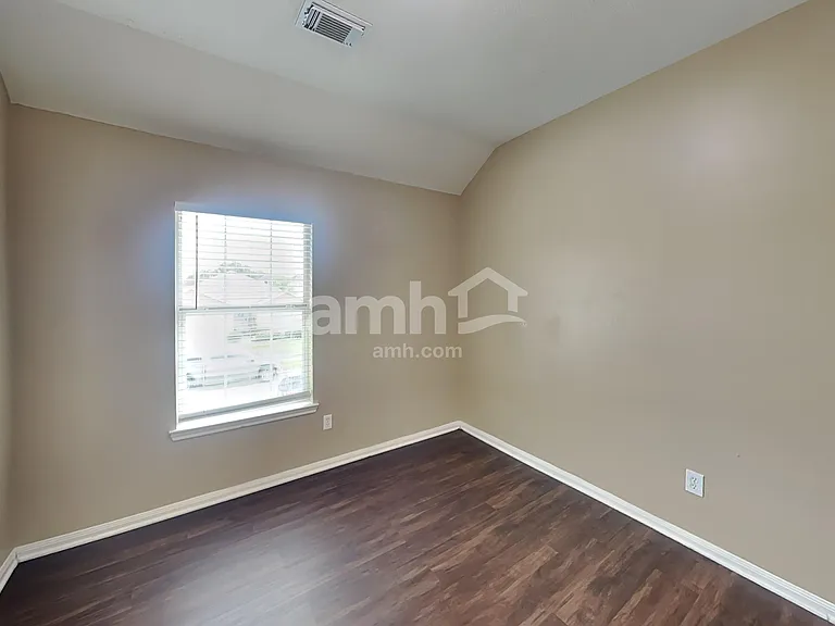 1927 Makenna Ln — Photo 19