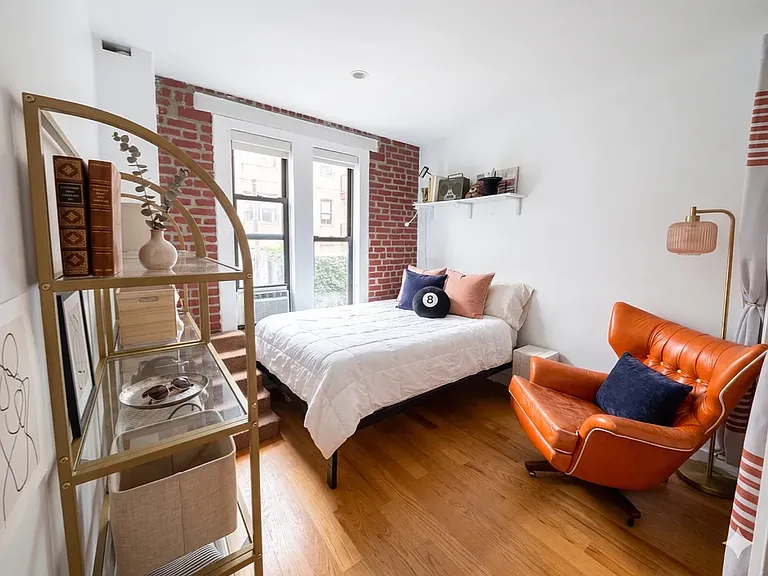 380 S 4th St #22 — Photo 3