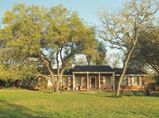 205 Richard Rd, La Grange, TX 78945