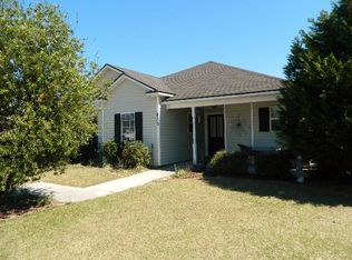 835 Madelyn St, Hahira, GA 31632