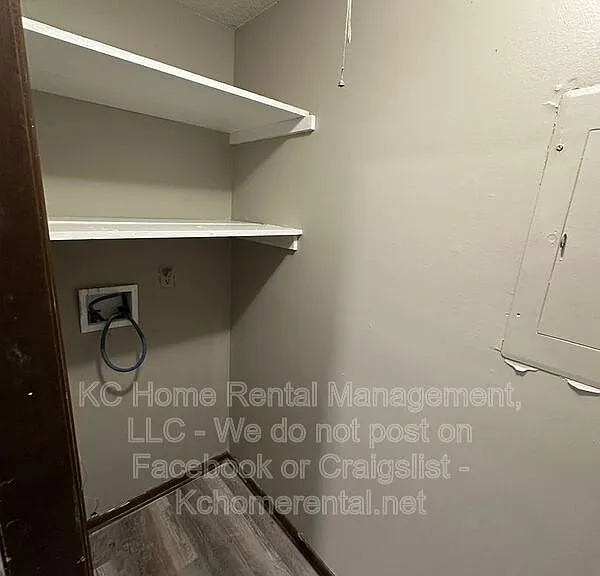 6333 N Wyandotte St — Photo 13
