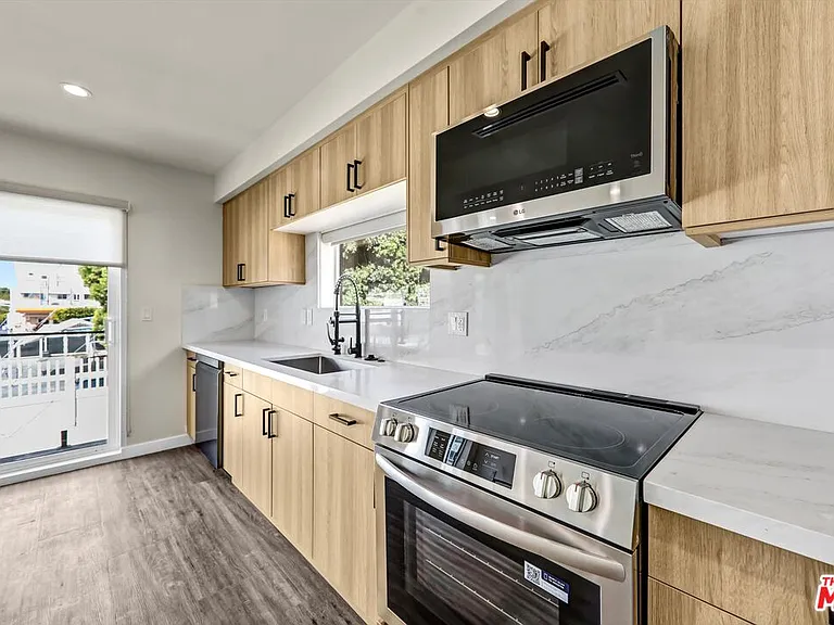 1309 N Sycamore Ave #1309 — Photo 3