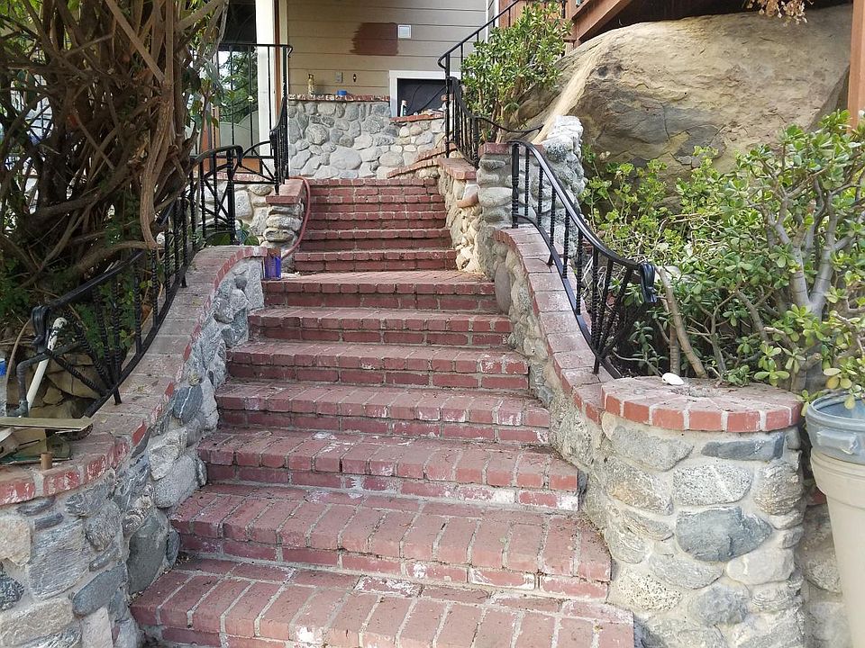 Stone and brick walk up