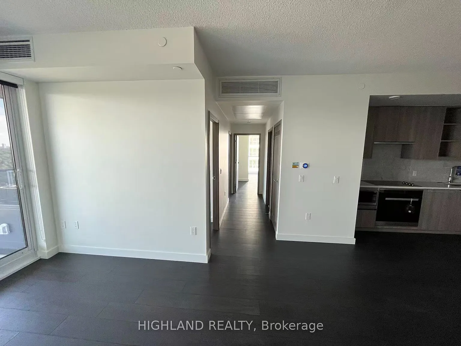 3 bed, $4,000 — Photo 3