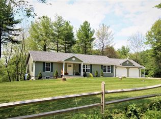 3016 Esperanza Rd, Keuka Park, NY 14478