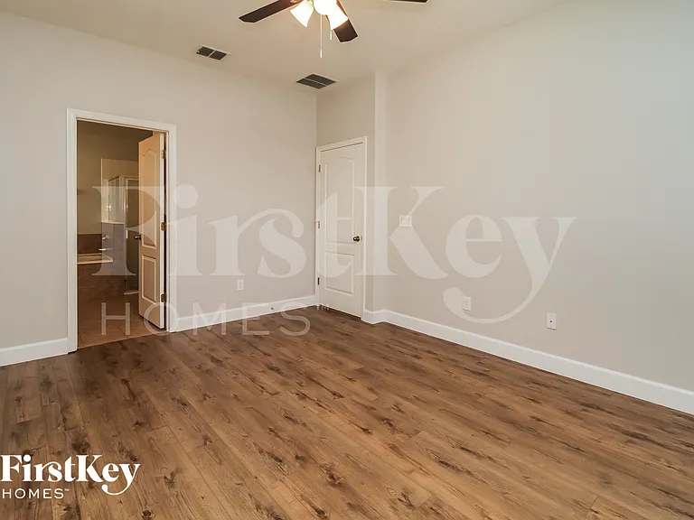 1466 Ashdown Ct — Photo 8