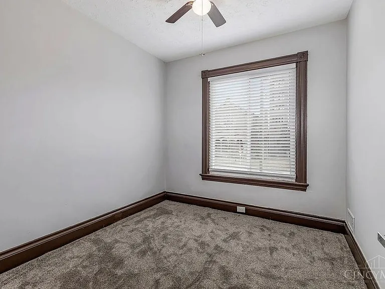 3481 Montgomery Rd — Photo 18