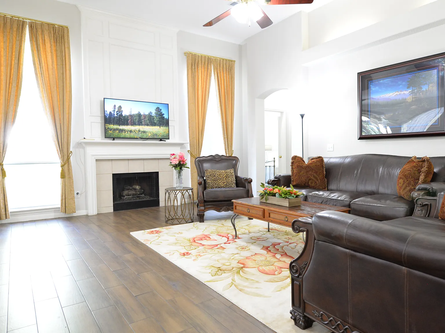 4 bed, 2600 sqft, $2,650 — Photo 4