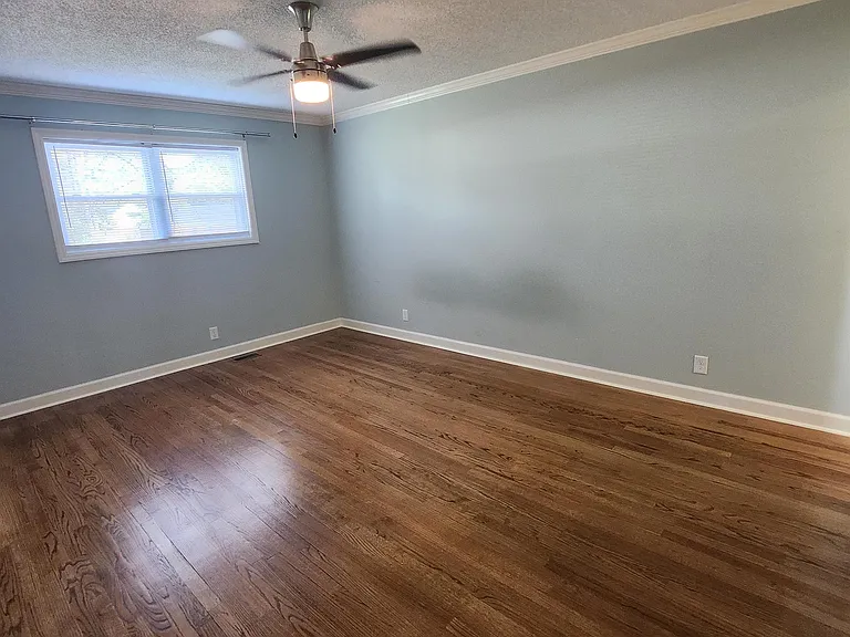 105 Wildwood Dr — Photo 13