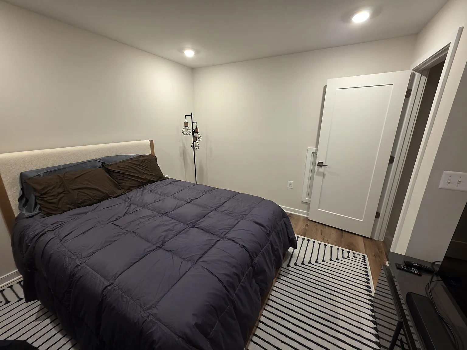 3 bed, 3.5 bath, 1776 sqft, $1,400 — Photo 3