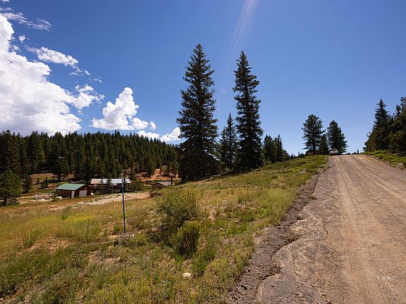 4th image of 220 N Tonto Trl