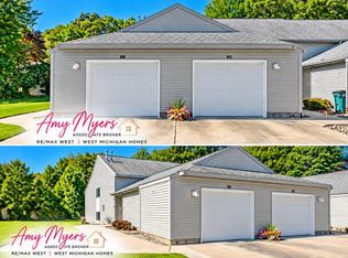 1295 N Whitehall Rd #17, Muskegon, MI 49445