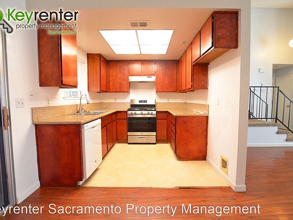 5th image of 3626 Hallelujah Ct APT 1