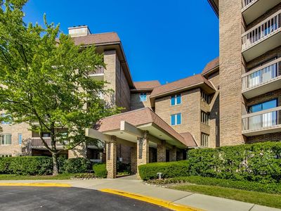 1220 Rudolph Rd APT 3A, Northbrook, IL, 60062
