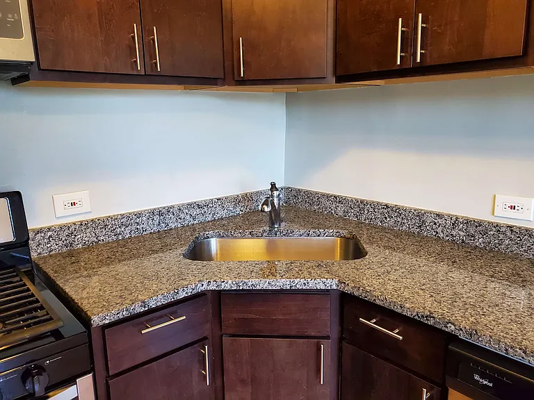 4651-61 N. Manor Ave — Photo 20