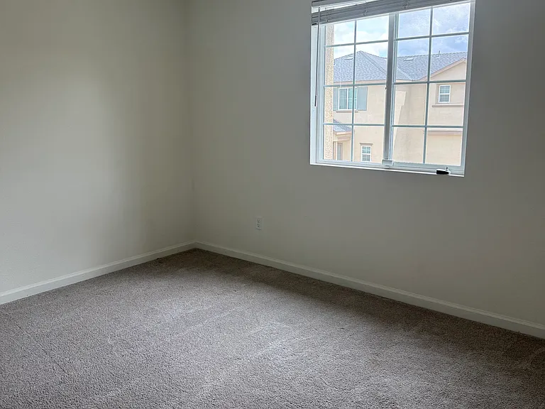 1413 Silverbell Dr — Photo 15