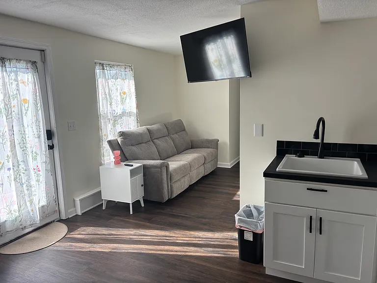 730 Chelsea Ct — Photo 8