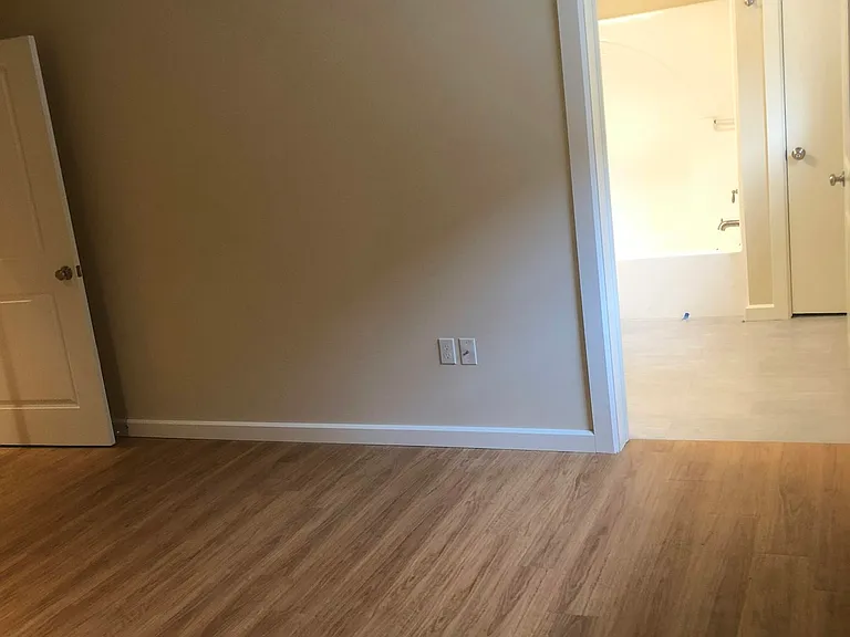 400 S Superior St #202 — Photo 8