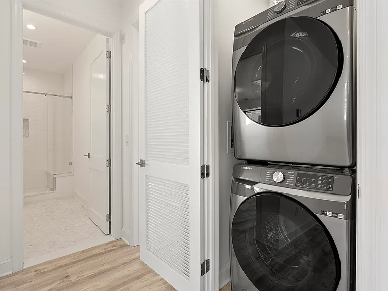 3709 Liberty Ave #1 — Photo 8