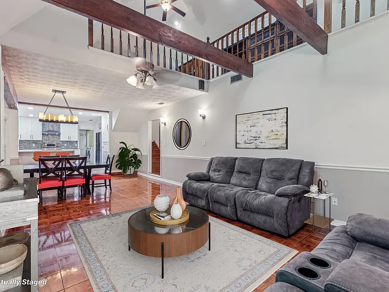 5210 River Park Villas Dr — Photo 11