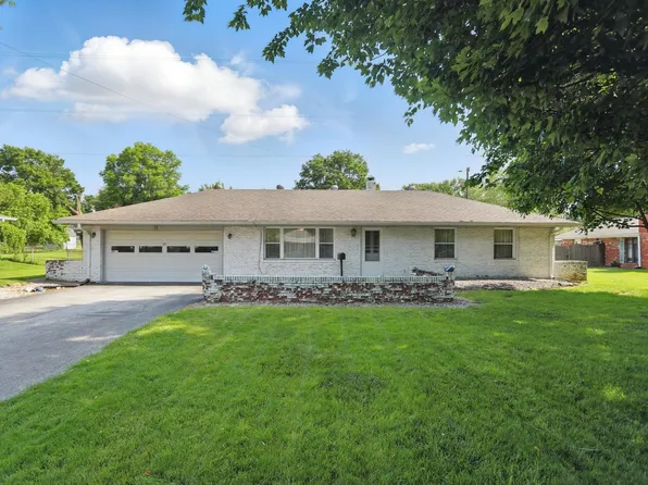 17 E Beechwood Ln, Indianapolis, IN 46227