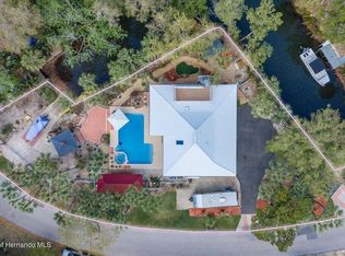 6093 Avenue Of The Palms, Weeki Wachee, FL 34607