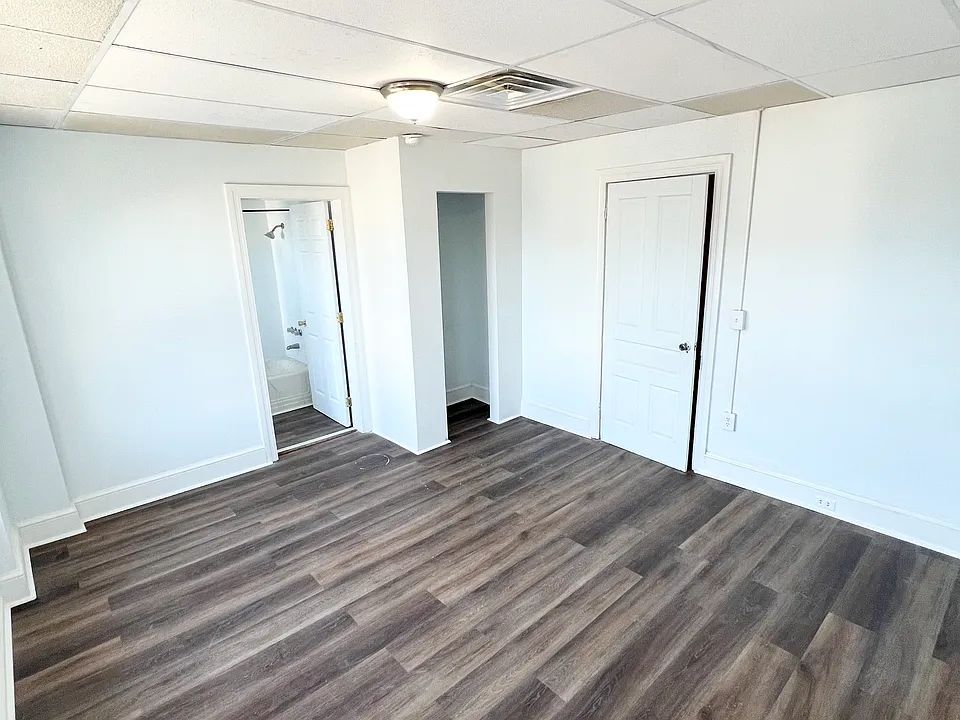 Bedroom #1