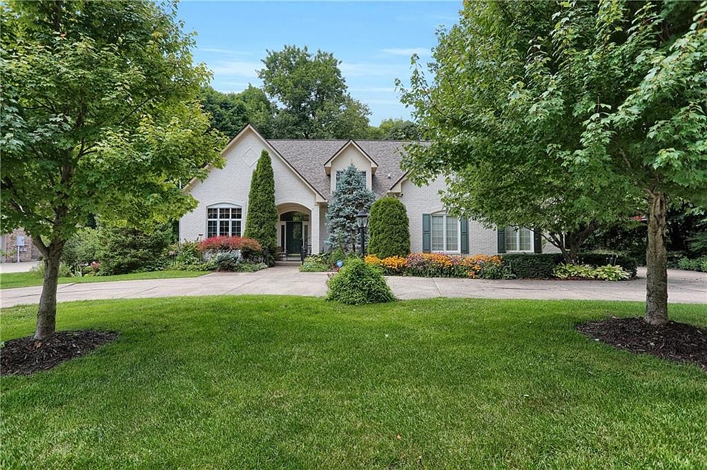 3940 Oakleaf Dr, Zionsville, IN 46077 Zillow